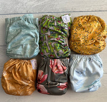 Load image into Gallery viewer, Lolly & Dee Single Row (WAHM)