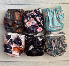 Load image into Gallery viewer, Lolly & Dee Single Row (WAHM)