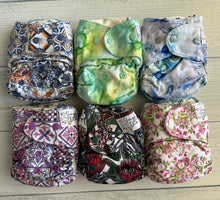 Load image into Gallery viewer, Snuggly Duck (WAHM)
