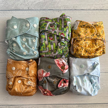 Load image into Gallery viewer, Lolly &amp; Dee Single Row (WAHM)
